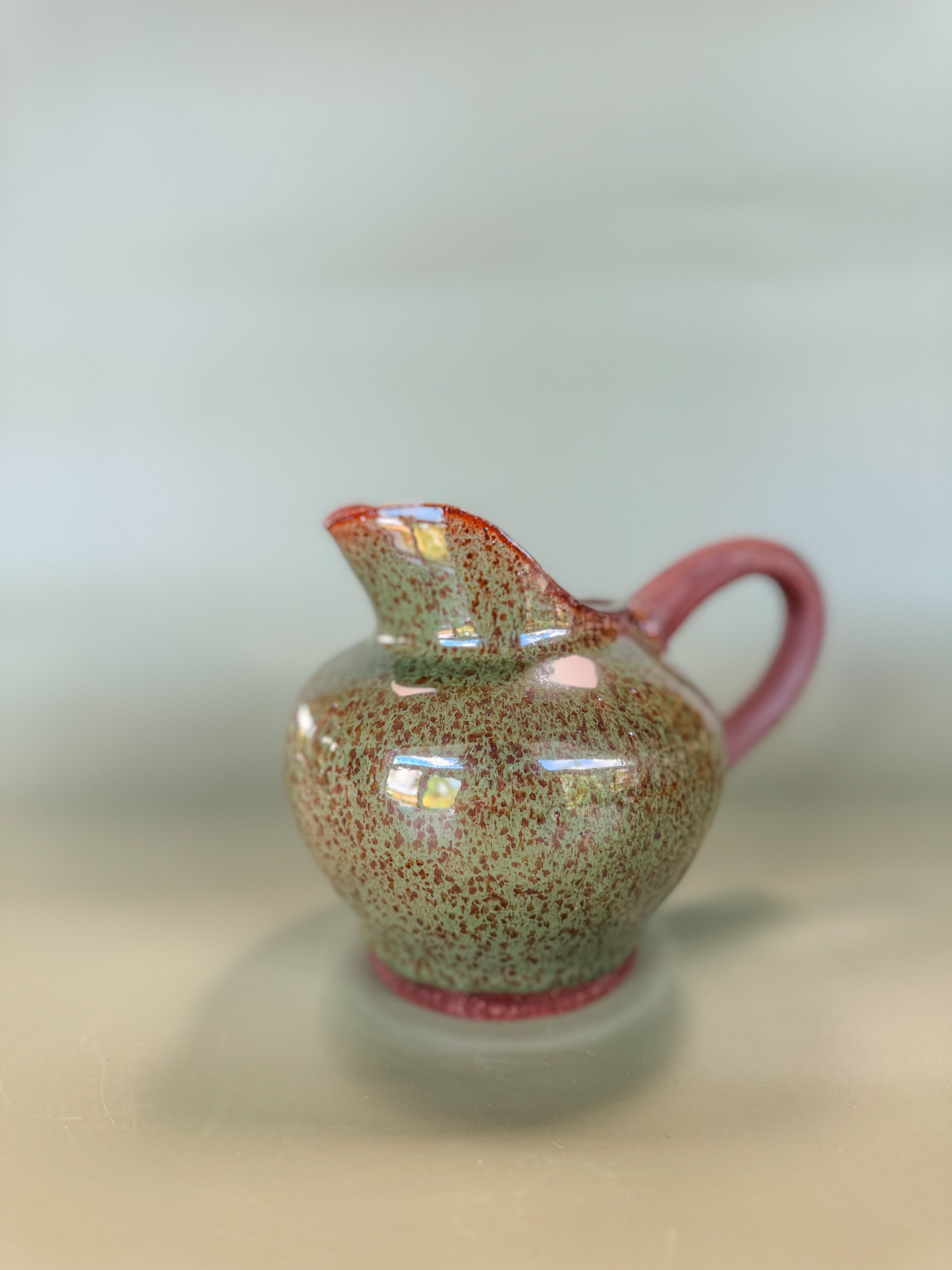 Mossy Pitcher
